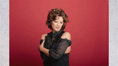 Amy Grant Biography: Age, Height, Birthday, Career, Family, Personal Life, Net Worth - Eduvast.com