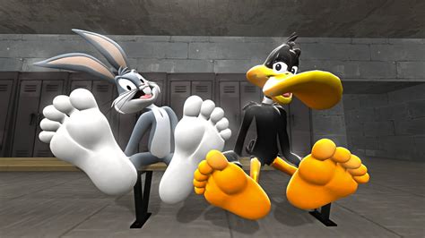 Bugs Bunny o Daffy Duck. by sfmff on DeviantArt