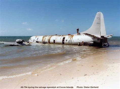 Crash of a Lockheed P-3C Orion off Cocos Islands: 1 killed | Bureau of ...