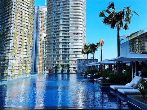 Four Seasons Hotel Kuala Lumpur Pool: Pictures & Reviews - Tripadvisor