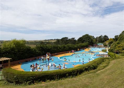 Newquay Holiday Park in Newquay – Holiday Parks - Book Online - Hoseasons