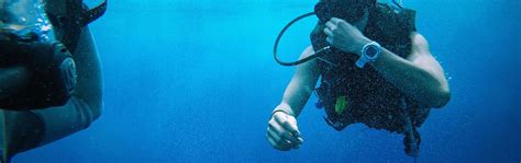 What Is A Dive Watch? How To Use A DiveWatch? | Koox Diving