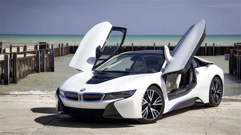 BMW I8 (White) - Whelo Lifestyle