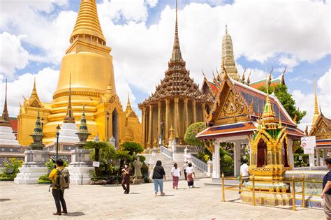 The Grand Palace and Temple of the Emerald Buddha | Attractions in ...