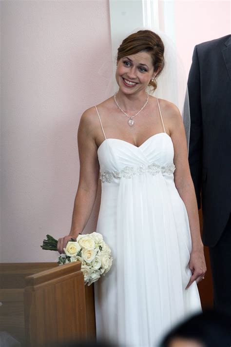 'The Office': Why Trying on Pam's Wedding Dress Was so Special for ...