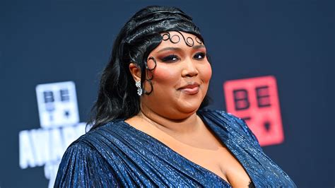 Former Lizzo Dancers Accuse Singer of Weight Shaming, Harassment, and ...