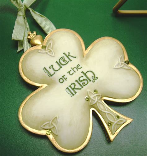 Kinnaird Bagpipes - Shamrock Ceramic Hanging Ornament | Hanging ...