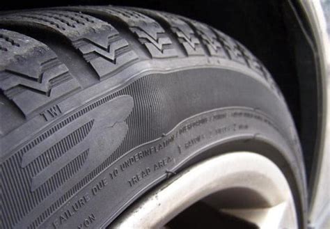 What are Broken Belt in Tire Signs? - Auto EMC