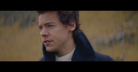 Harry Styles - Sign of the Times | İzlesene.com