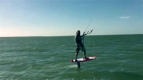 Best Beginner Kites for Kiteboarding - YouTube