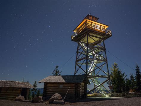 Spend the Night in the Sky: 12 Fire Lookout Rentals in Oregon | That ...