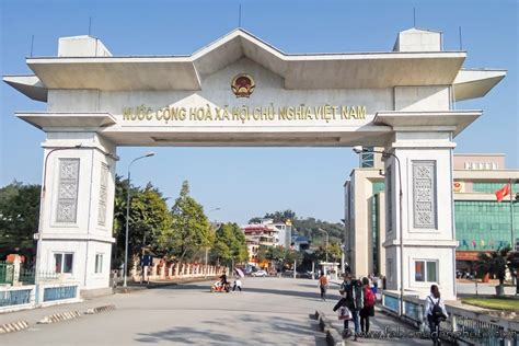 China-Vietnam: how to cross Hekou-Lao Cai border - Fabio Nodari