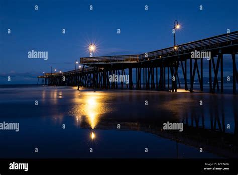 Pismo Beach Pier at sunset, California, USA Stock Photo - Alamy