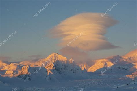 Lenticular Clouds Wallpaper