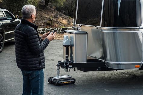 Trailer Valet RVR Remote Controlled VR Mover » Gadget Flow