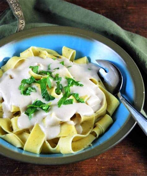 The best vegan white pasta sauce. Ever. - Holy Cow Vegan