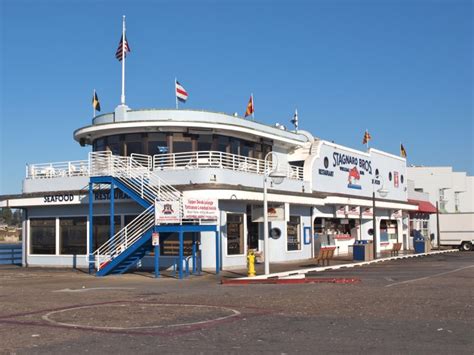 Santa Cruz Wharf - Pier Fishing in California