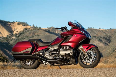 2019 Honda Gold Wing DCT | Rider Reviews