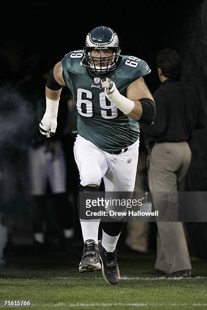 271 Philadelphia Eagles Jon Runyan Photos & High Res Pictures - Getty Images