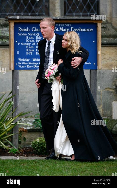 Billie piper laurence fox wedding hi-res stock photography and images - Alamy