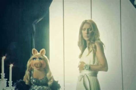 The Power Of Love - Celine Dion: Celine Dion with Miss Piggy Muppets ...