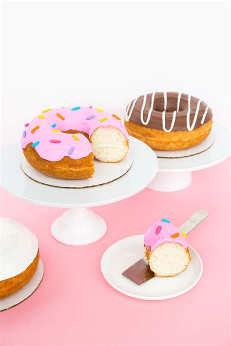 » Giant Donut Cake: Three Ways