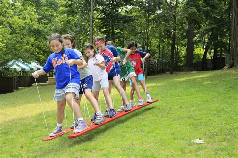 Elmwood Day Camp offers team building activities for kids