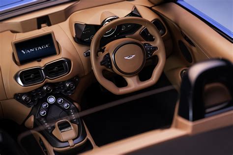 2020 Aston Martin Vantage Roadster revealed – PerformanceDrive