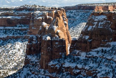 11 Best Winter Hiking Destinations in Colorado - Territory Supply