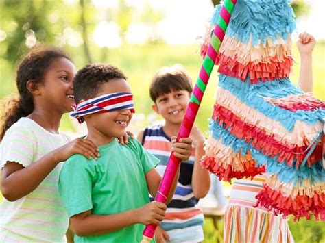 7 Unique Birthday Traditions Celebrated in Mexico