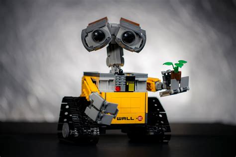 Sophia, la robot, lanzará la primera colección de arte NFT creada por un humanoide – DiarioBitcoin