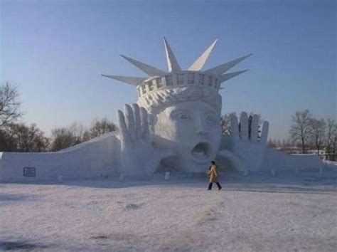 Awesome Snow Sculptures (39 pics)