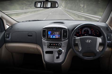 Hyundai H1 2021 Images - Check Interior & Exterior Photos | Oto