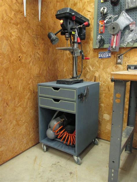 Wilker Do's: DIY Rolling Drill Press Stand