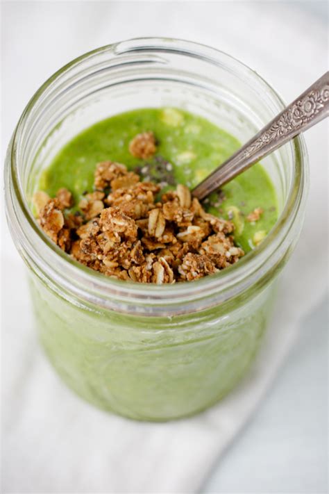 Green Smoothie Overnight Oats • Kath Eats