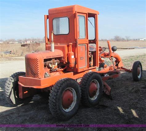 1952 Allis Chalmers D motor grader in Wakarusa, KS | Item E2609 sold | Purple Wave