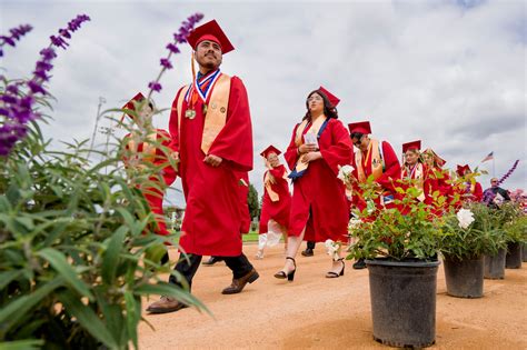 Loara High Graduation 2023: Our best photos of the ceremony – Orange ...