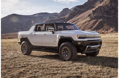 2022 GMC Hummer EV: What You Need to Know | U.S. News & World Report