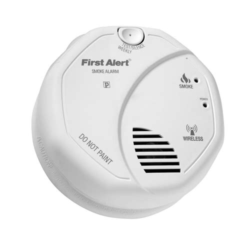 First Alert AC Hardwired/battery operated 3/9/120-V Smoke Detector ...