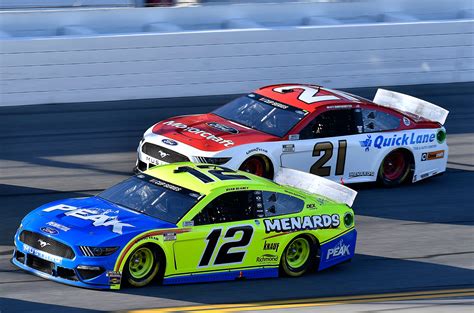 Blaney Finishes 2nd in Daytona 500