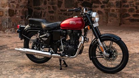 Royal Enfield Classic 350, Bullet 350, Himalayan, 650 Twins: Retail sales fall 16 per cent in ...