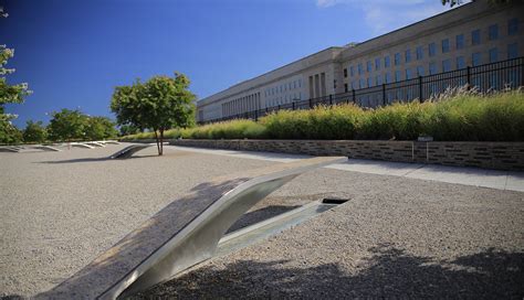 Guide to Visiting the National 9/11 Pentagon Memorial