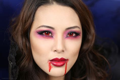 TUTORIAL: Sexy Vampire Makeup | Halloween 2013 - From Head To Toe