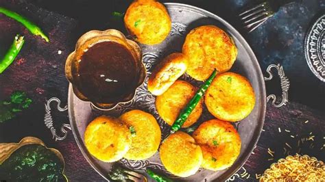 Must Visit Places To Try Delectable Indore Street Food