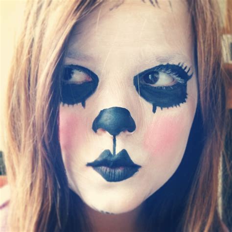 Panda face paint | Panda face painting, Cool face paint, Panda makeup