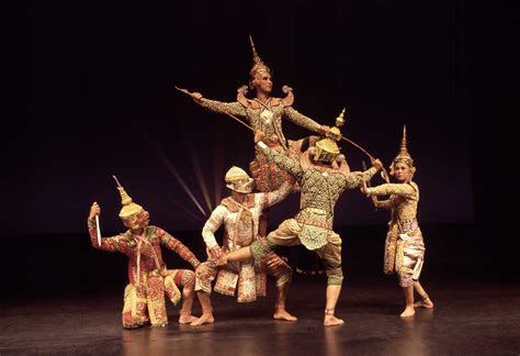 thai khon dance | Thailand Arts and Crafts | Thai art, Thailand art, Thai royal family