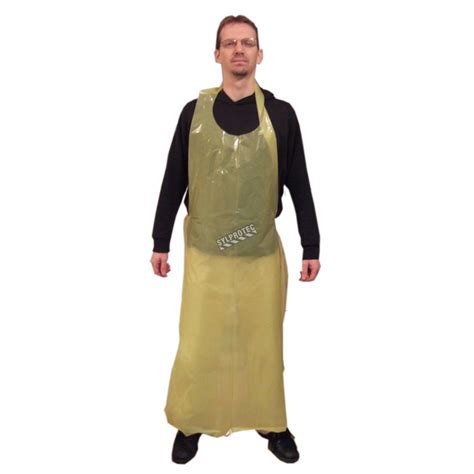 Yellow polyethylene apron 155 cm. (61 in. X 37 in.), 4 mil, 25 units.