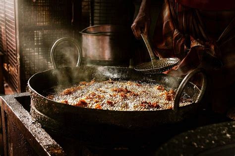 Delhi's Winter Culinary Delights: 10 Must-Try Foods to Warm Your Soul!