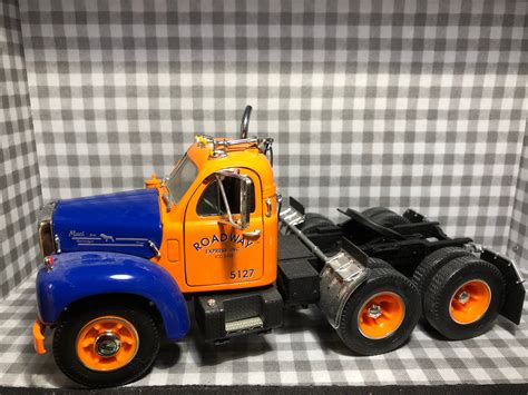 Die cast B-series Mack truck 1:25 scale | Etsy