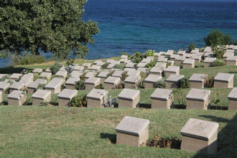 File:Beach Commonwealth Cemetery, Gallipoli, Turkey.jpg - Wikimedia Commons